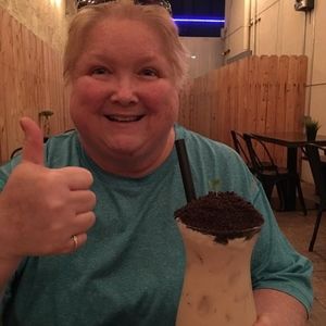 Meet your Posher, Debbie